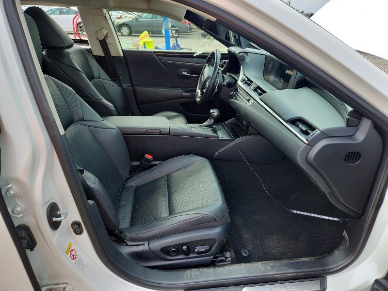 62481506 :رقم المزاد ، JTHB21B11K2057862 vin ، 2019 Lexus Es مزاد بيع