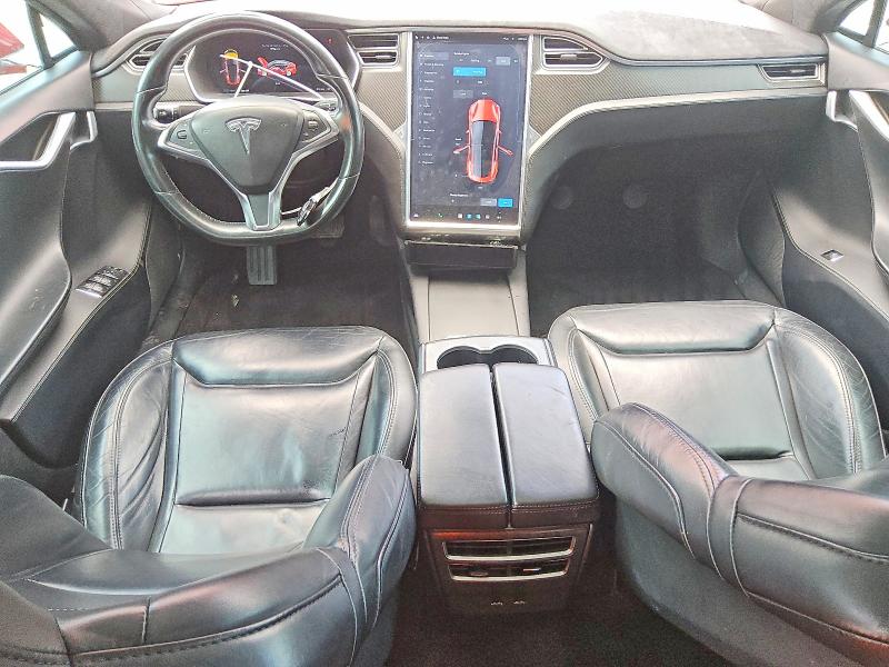 56339466 :رقم المزاد ، 5YJSA1E26GF160840 vin ، 2016 Tesla Model S مزاد بيع