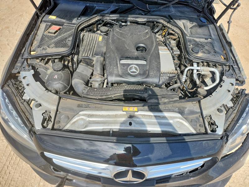 59862206 :رقم المزاد ، 55SWF4KB9FU093592 vin ، 2015 Mercedes-benz C مزاد بيع