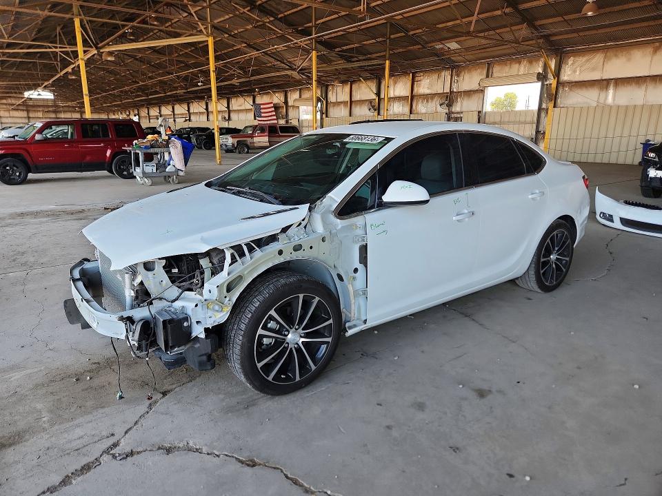 60668136 :رقم المزاد ، 1G4PR5SKXH4118069 vin ، 2017 Buick Verano مزاد بيع