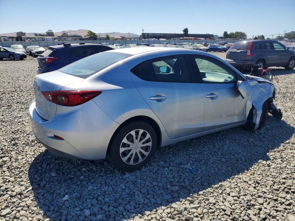 61215826 :رقم المزاد ، 3MZBN1U72HM123151 vin ، 2017 Mazda 3 مزاد بيع