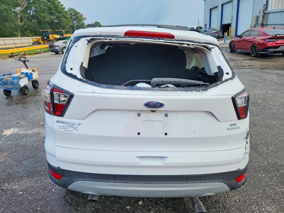 2017 Ford Escape მანქანა იყიდება აუქციონზე, vin: 1FMCU0GD0HUB26479, აუქციონის ნომერი: 62490696
