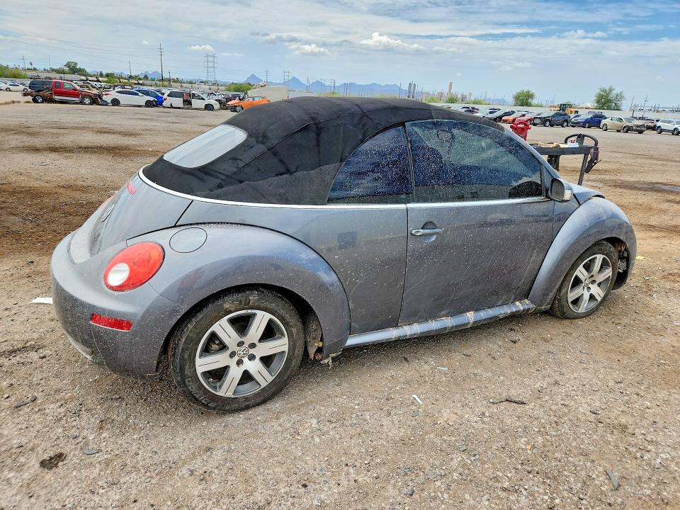 61625976 :رقم المزاد ، 3VWPF31Y66M300339 vin ، 2006 Volkswagen New Beetle مزاد بيع