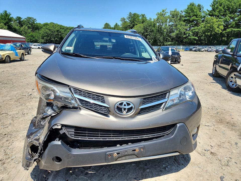 62461596 :رقم المزاد ، JTMRFREV4ED085245 vin ، 2014 Toyota Rav4 مزاد بيع