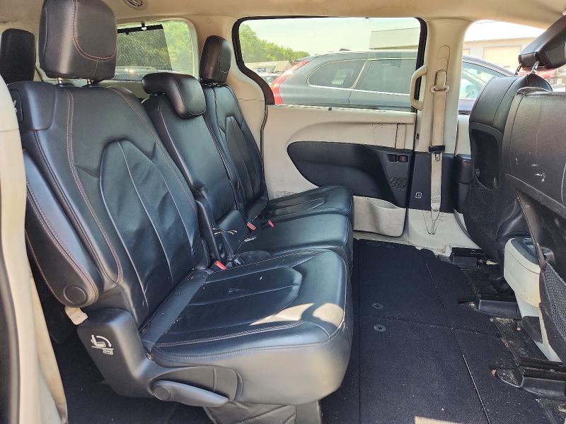 61938126 :رقم المزاد ، 2C4RC1BG6HR805209 vin ، 2017 Chrysler Pacifica مزاد بيع