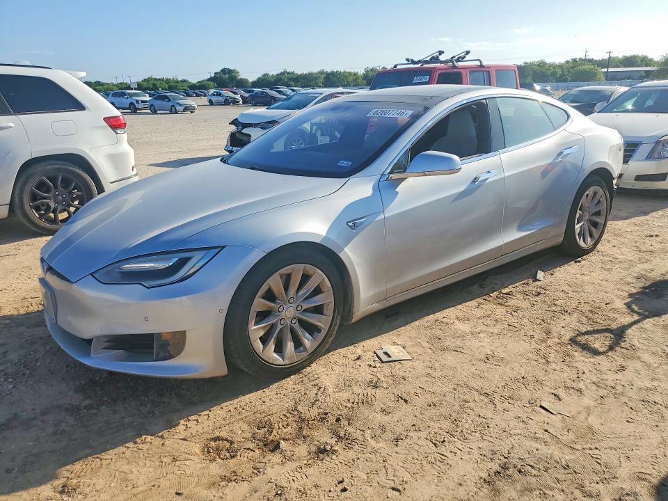 Продаж на аукціоні авто 2016 Tesla Model S, vin: 5YJSA1E2XGF152546, номер лоту: 62607746