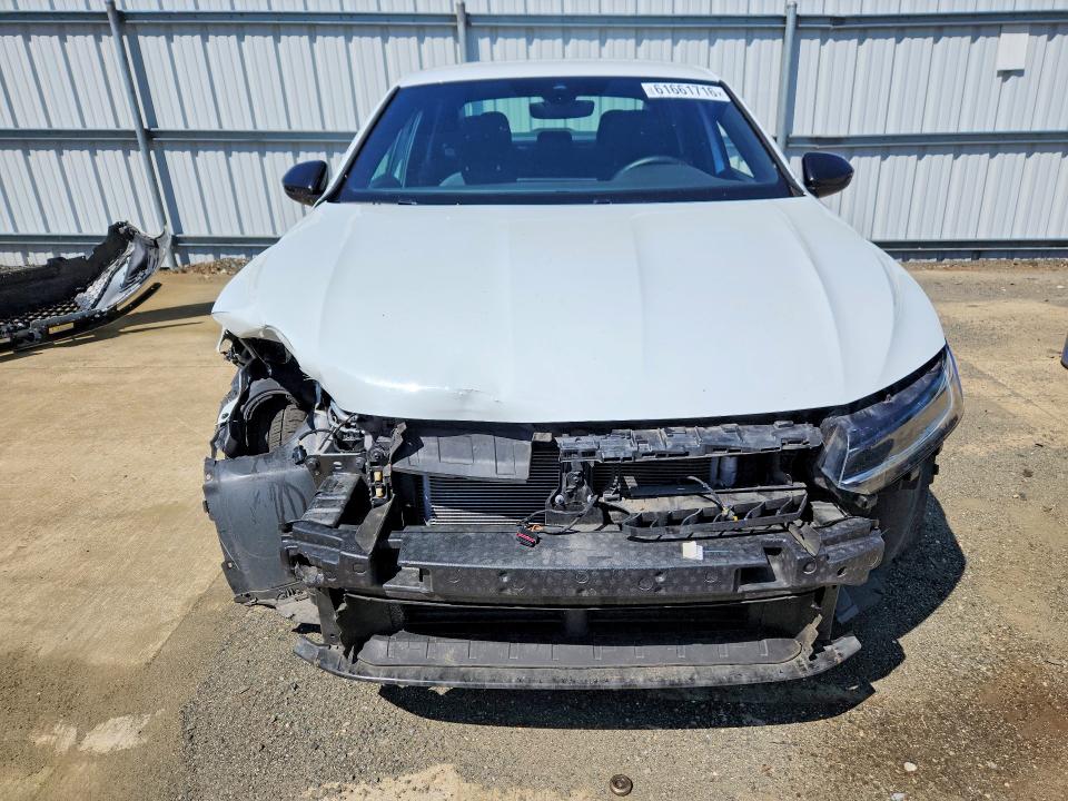 61661716 :رقم المزاد ، 3VWBX7BU7SM026251 vin ، 2025 Volkswagen Jetta مزاد بيع