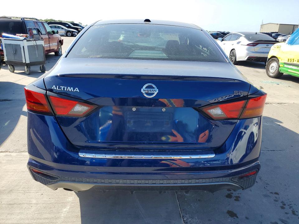 60081456 :رقم المزاد ، 1N4BL4CV1NN373871 vin ، 2022 Nissan Altima مزاد بيع