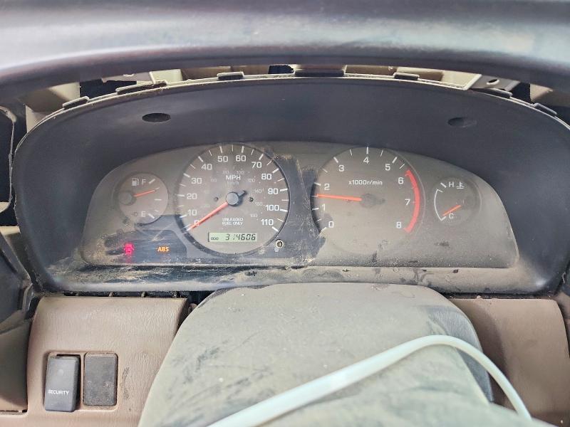 62053816 :رقم المزاد ، 1N6ED27Y3YC338677 vin ، 2000 Nissan Frontier مزاد بيع