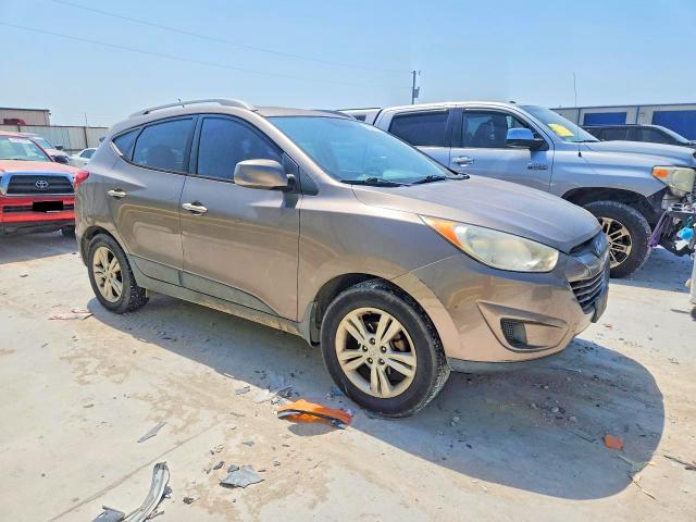 2011 Hyundai Tucson მანქანა იყიდება აუქციონზე, vin: KM8JU3AC6BU261837, აუქციონის ნომერი: 62470316