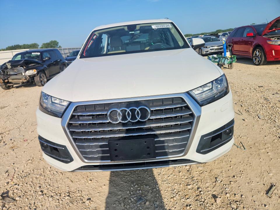 60390586 :رقم المزاد ، WA1LAAF70KD013888 vin ، 2019 Audi Q7 مزاد بيع