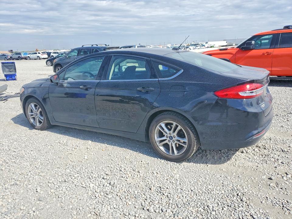 62450896 :رقم المزاد ، 3FA6P0HD3JR186699 vin ، 2018 Ford Fusion مزاد بيع