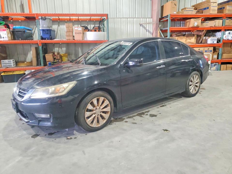 2015 Honda Accord მანქანა იყიდება აუქციონზე, vin: 1HGCR2F83FA066039, აუქციონის ნომერი: 61395116