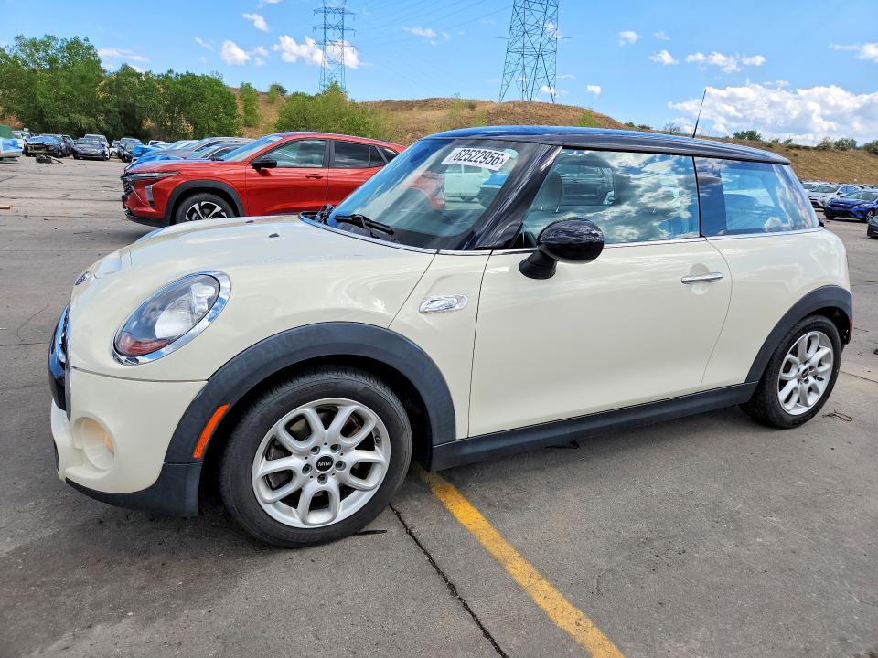 2016 Mini Cooper მანქანა იყიდება აუქციონზე, vin: WMWXP7C50G2C60925, აუქციონის ნომერი: 62522956