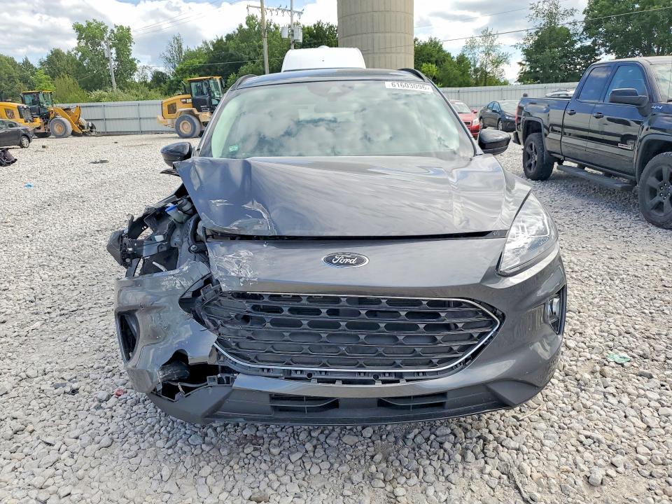 2022 Ford Escape მანქანა იყიდება აუქციონზე, vin: 1FMCU9H97NUB83045, აუქციონის ნომერი: 61603096