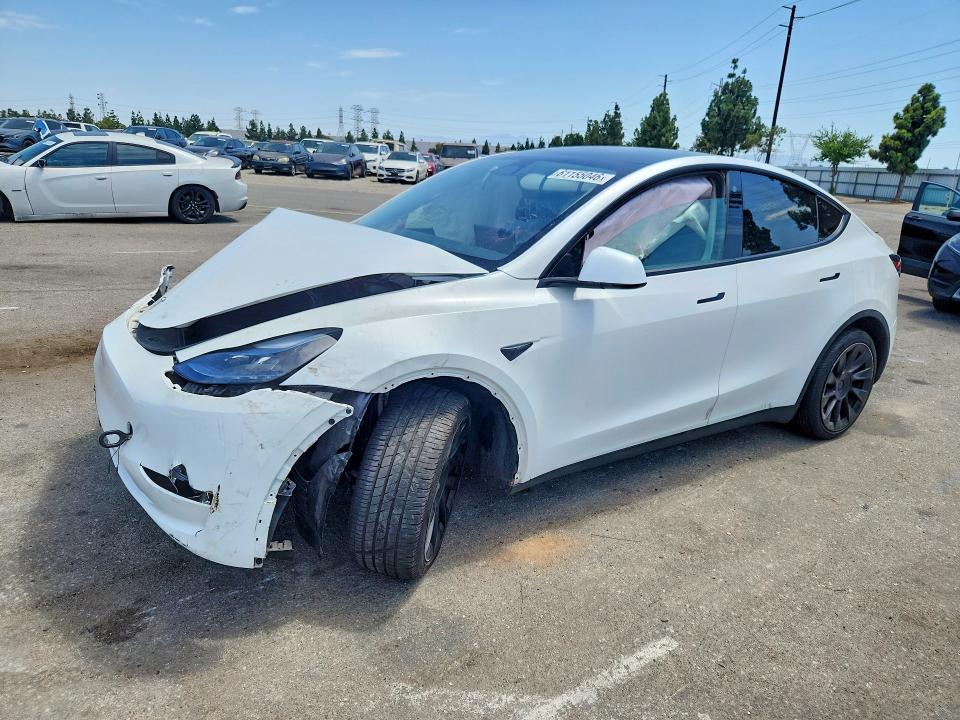 61155046 :رقم المزاد ، 7SAYGAEE6PF697231 vin ، 2023 Tesla Model Y مزاد بيع