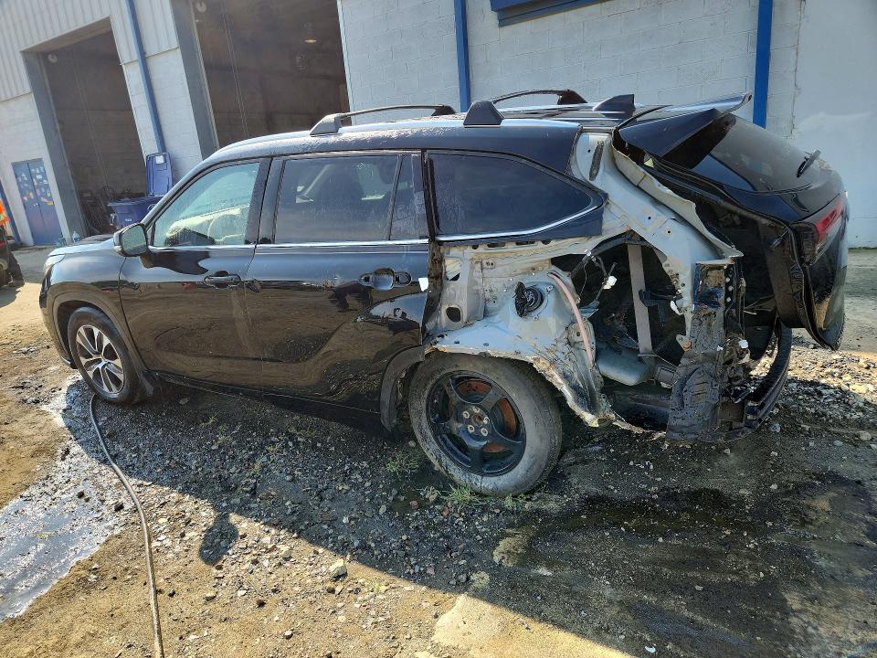 Продажа на аукционе авто 2020 Toyota Highlander, vin: 5TDHZRBH8LS503177, номер лота: 61434826