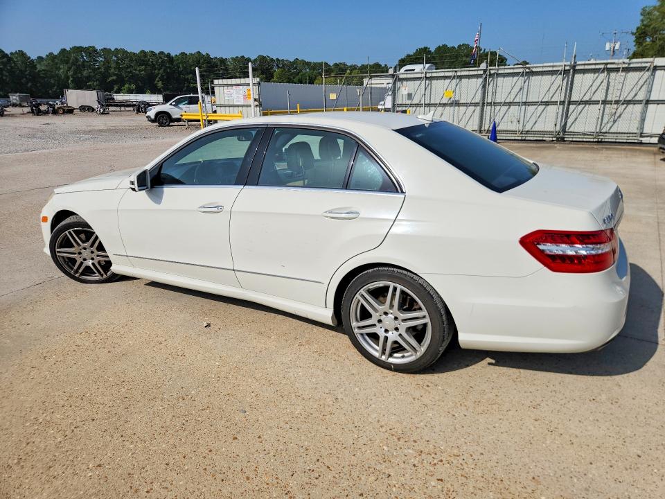 61061186 :رقم المزاد ، WDDHF8HB4AA115580 vin ، 2010 Mercedes-benz E مزاد بيع