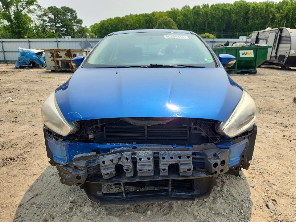 60585816 :رقم المزاد ، 1FADP3K29JL266510 vin ، 2018 Ford Focus مزاد بيع