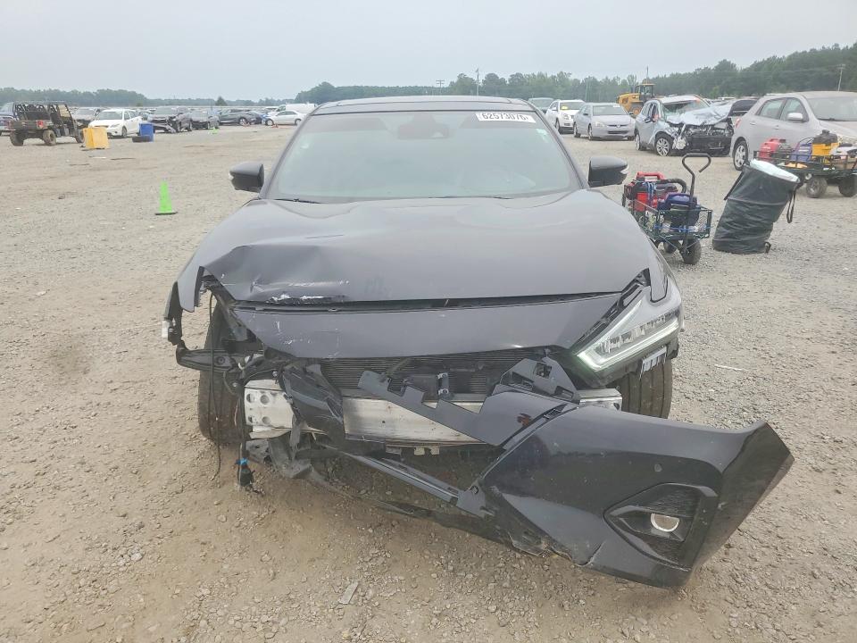 62573076 :رقم المزاد ، 1N4AA6EV1MC504527 vin ، 2021 Nissan Maxima مزاد بيع