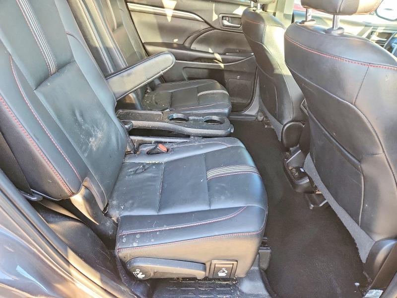 59327416 :رقم المزاد ، 5TDKZRFH0KS570063 vin ، 2019 Toyota Highlander مزاد بيع