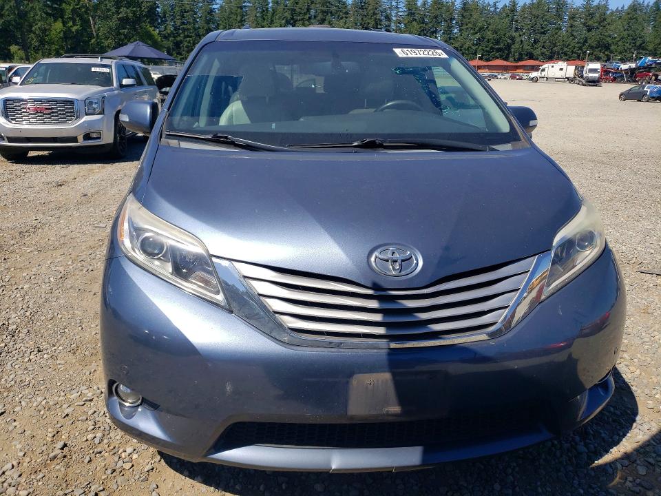 Продажа на аукционе авто 2015 Toyota Sienna, vin: 5TDDK3DC7FS115119, номер лота: 61972226