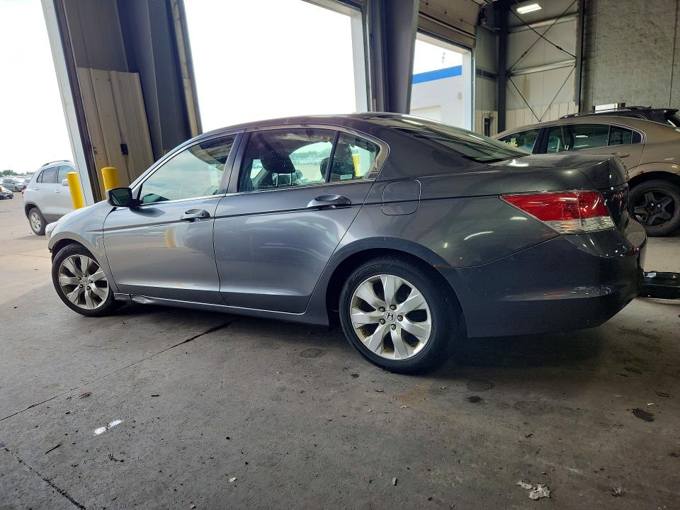 Продажа на аукционе авто 2008 Honda Accord, vin: JHMCP26708C056165, номер лота: 62158046