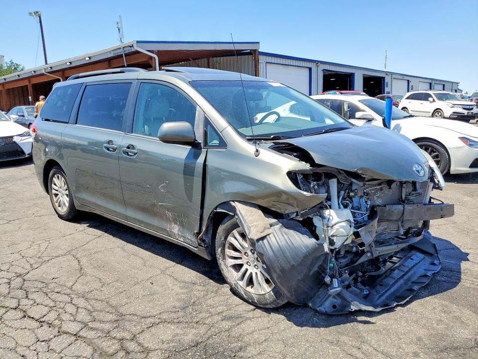 Продаж на аукціоні авто 2012 Toyota Sienna, vin: 5TDYK3DC6CS246474, номер лоту: 61163026