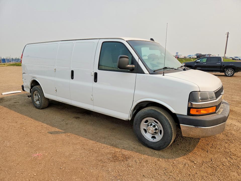 62799576 :رقم المزاد ، 1GCZGHFG2G1144224 vin ، 2016 Chevrolet Express G3500 مزاد بيع