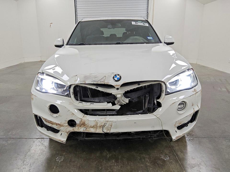 61980676 :رقم المزاد ، 5UXKR0C51J0X87269 vin ، 2018 Bmw X5 مزاد بيع