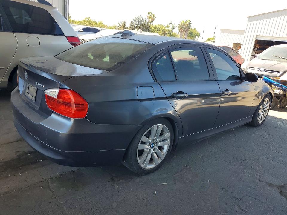 2006 Bmw 325 მანქანა იყიდება აუქციონზე, vin: WBAVB13556KR62222, აუქციონის ნომერი: 63250316