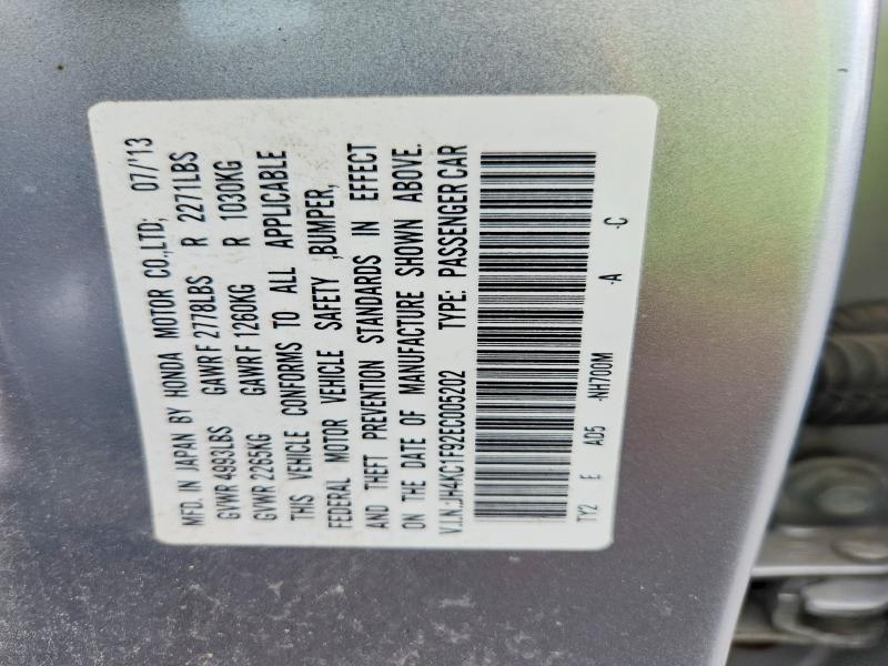 63040706 :رقم المزاد ، JH4KC1F92EC005202 vin ، 2014 Acura Rlx مزاد بيع