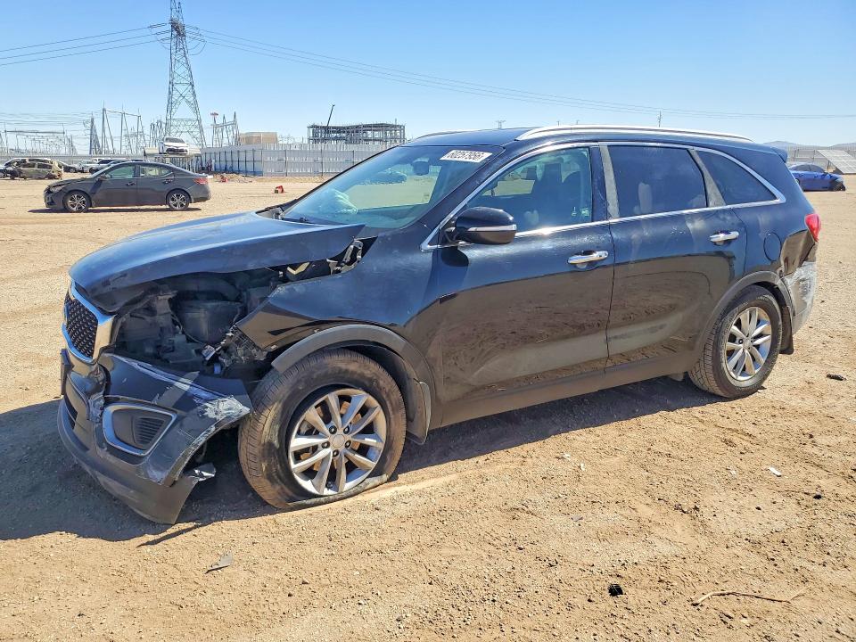 60257956 :رقم المزاد ، 5XYPG4A31HG272542 vin ، 2017 Kia Sorento مزاد بيع