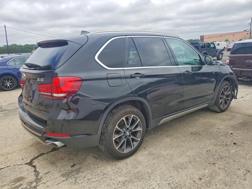 59786476 :رقم المزاد ، 5UXKR0C52J0X87667 vin ، 2018 Bmw X5 مزاد بيع