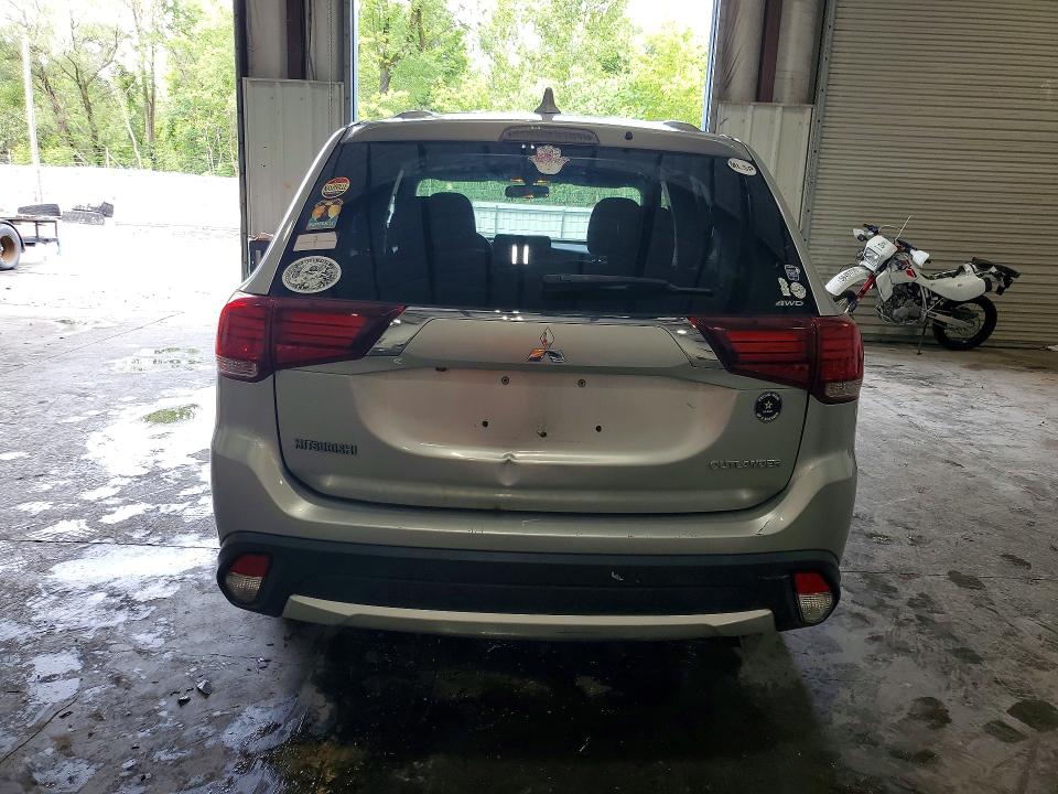 Продажа на аукционе авто 2018 Mitsubishi Outlander, vin: JA4AZ3A37JZ056559, номер лота: 63428576