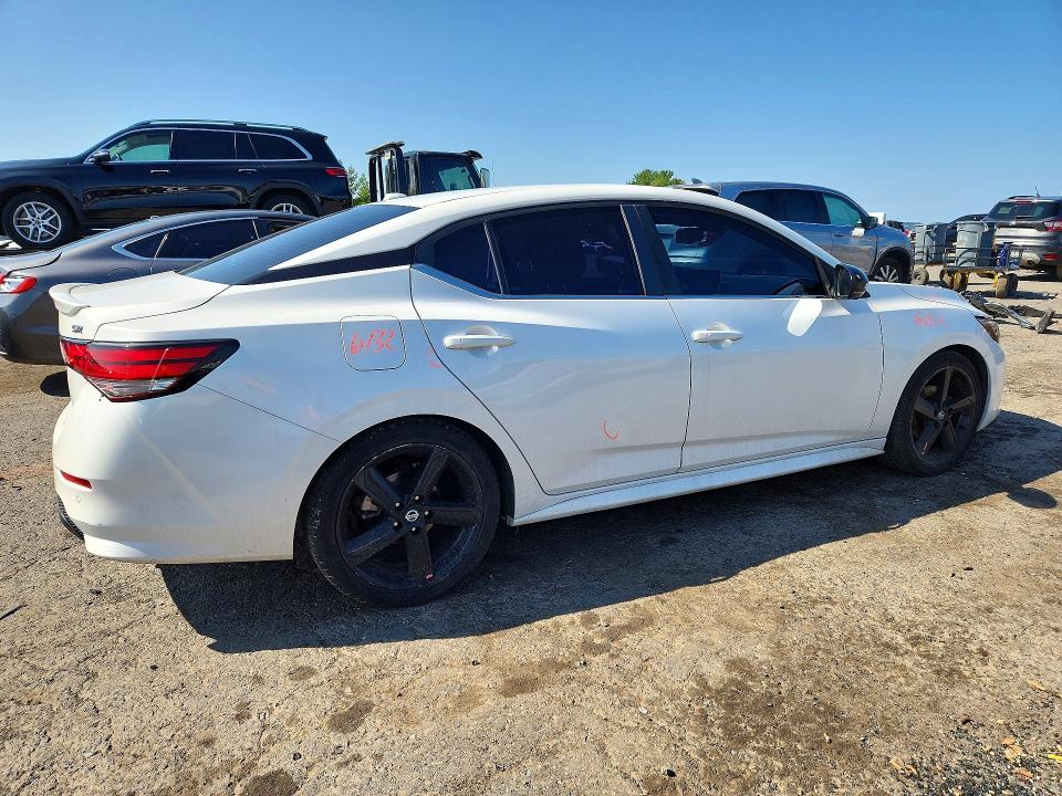 Продажа на аукционе авто 2021 Nissan Sentra, vin: 3N1AB8DV5MY302322, номер лота: 61353336