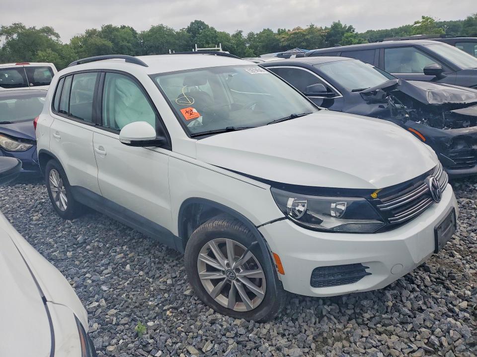 2017 Volkswagen Tiguan მანქანა იყიდება აუქციონზე, vin: WVGBV7AX2HK052921, აუქციონის ნომერი: 59794546