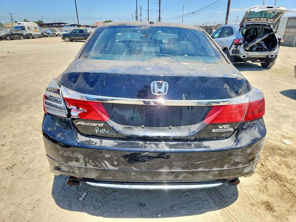 2015 Honda Accord მანქანა იყიდება აუქციონზე, vin: 1HGCR3F96FA033020, აუქციონის ნომერი: 60472936