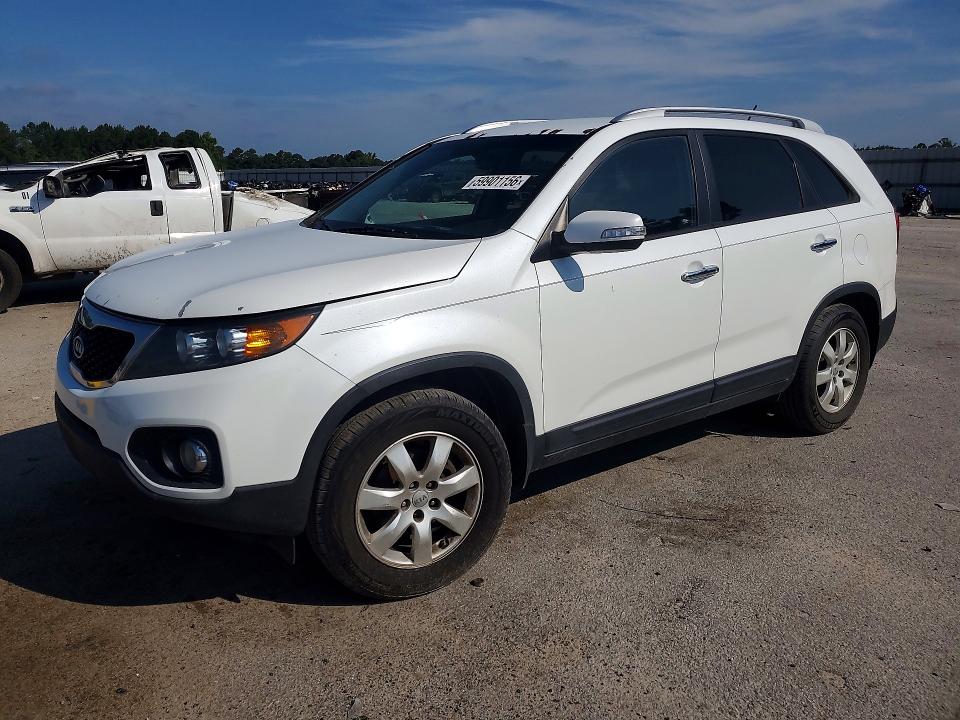 2013 Kia Sorento მანქანა იყიდება აუქციონზე, vin: 5XYKT4A61DG409943, აუქციონის ნომერი: 59901156