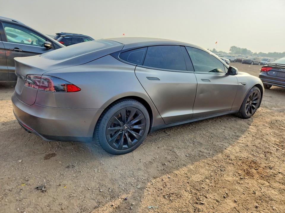 2015 Tesla Model S მანქანა იყიდება აუქციონზე, vin: 5YJSA1S19FF080328, აუქციონის ნომერი: 59797226