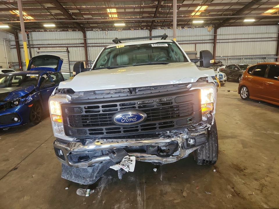2024 Ford F350 მანქანა იყიდება აუქციონზე, vin: 1FT8W3BM7REF45678, აუქციონის ნომერი: 61568866