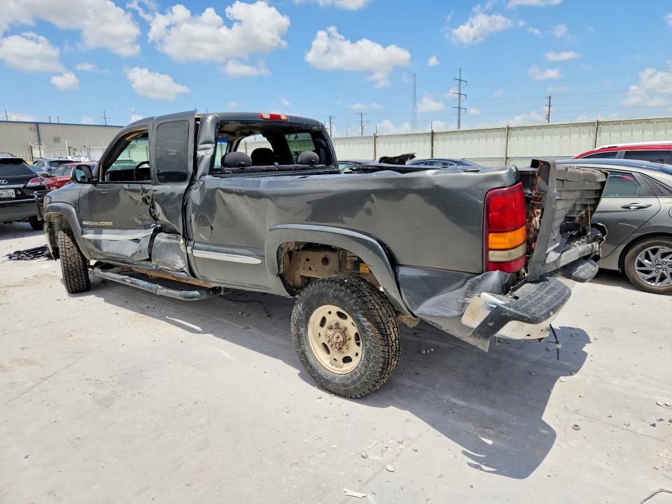 60968856 :رقم المزاد ، 1GTHC29U51E330958 vin ، 2001 Gmc Sierra مزاد بيع
