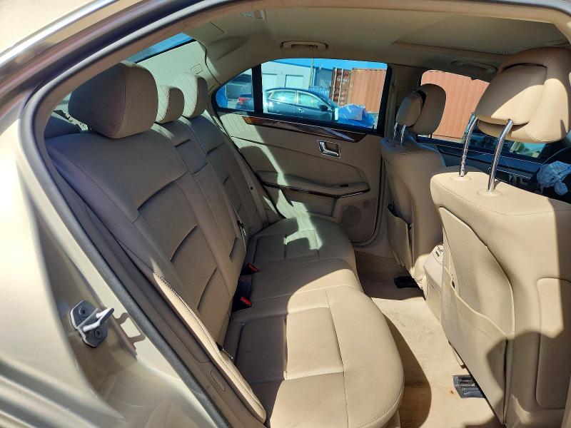60818396 :رقم المزاد ، WDDHF5GB0AA036178 vin ، 2010 Mercedes-benz E مزاد بيع
