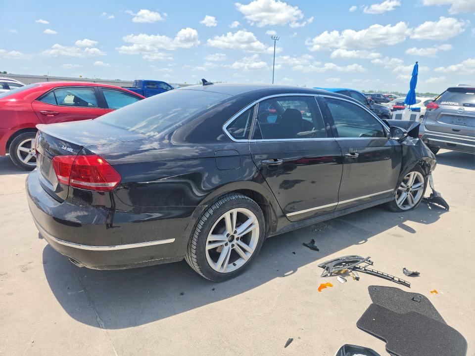 60090256 :رقم المزاد ، 1VWCM7A39CC096231 vin ، 2012 Volkswagen Passat مزاد بيع