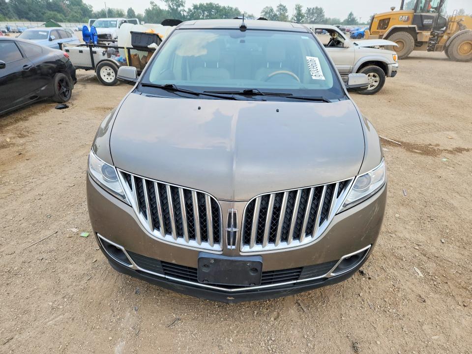 61339606 :رقم المزاد ، 2LMDJ8JK3CBL17058 vin ، 2012 Lincoln Mkx مزاد بيع