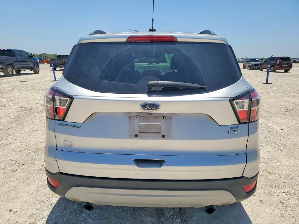 2017 Ford Escape მანქანა იყიდება აუქციონზე, vin: 1FMCU0GDXHUB90271, აუქციონის ნომერი: 61998876