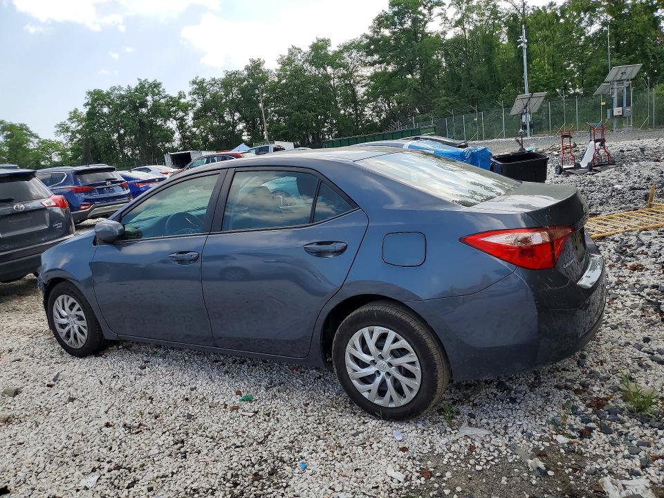 Продажа на аукционе авто 2018 Toyota Corolla, vin: 5YFBURHE4JP829789, номер лота: 57887696