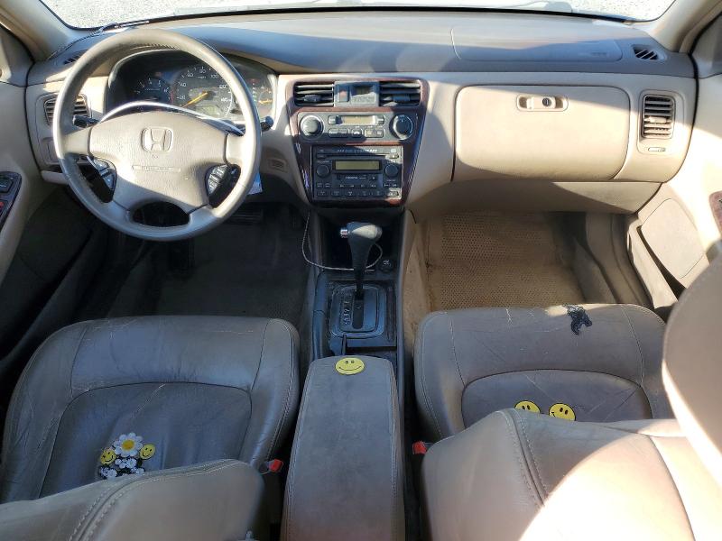 2001 Honda Accord მანქანა იყიდება აუქციონზე, vin: 1HGCG16541A008892, აუქციონის ნომერი: 61584706