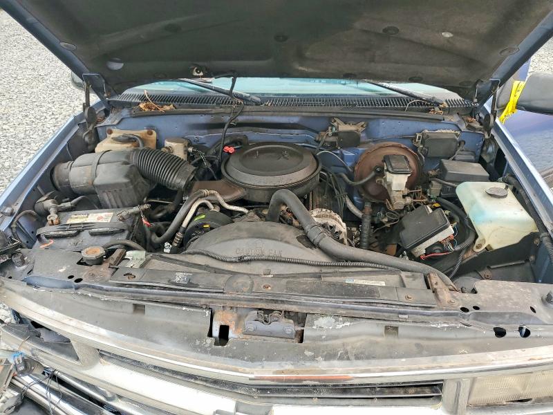 1995 Chevrolet Suburban მანქანა იყიდება აუქციონზე, vin: 1GNEC16K8SJ458515, აუქციონის ნომერი: 60993936