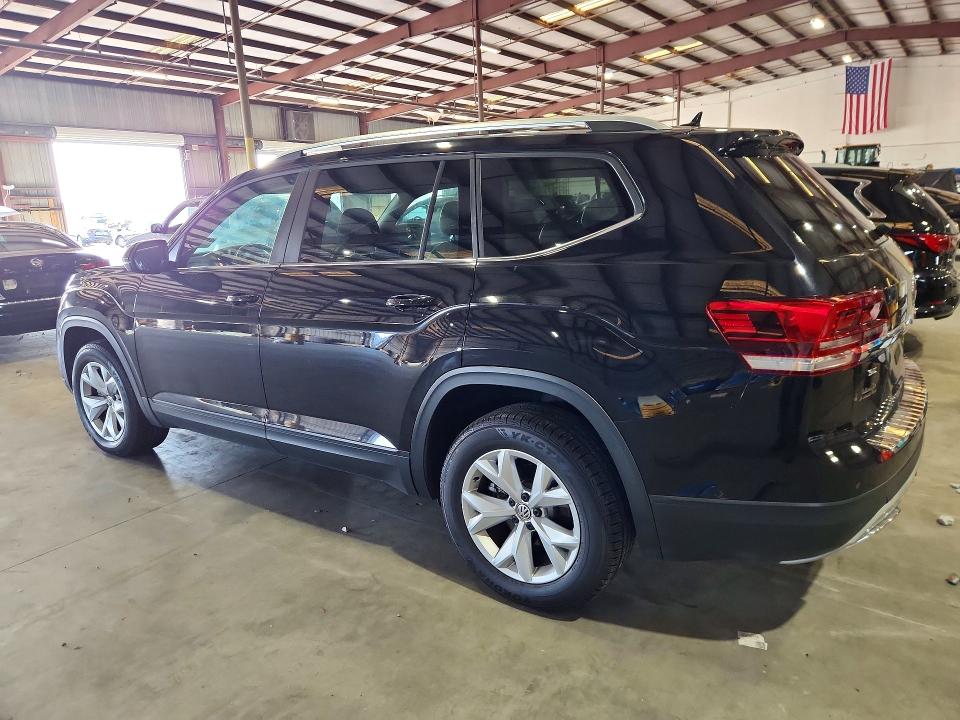 61737746 :رقم المزاد ، 1V2CR2CA3JC580717 vin ، 2018 Volkswagen Atlas مزاد بيع